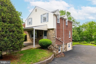 2012 Jenkintown Rd, Glenside, PA 19038