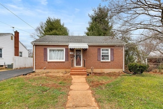3448 Oaklawn Ave NW, Roanoke, VA 24012