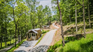 15 Pinehurst Dr, Bryson City, NC 28713