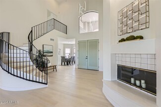 15220 N 10th Place, Phoenix, AZ 85022