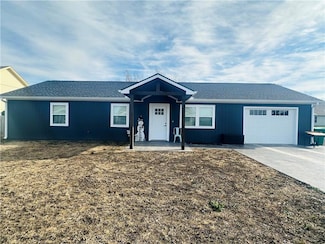 209 N Hawthorne St, Adrian, MO 64720