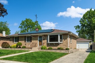 2804 W Grove Ave, Waukegan, IL 60085