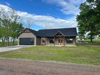 1988 Morris Rd, Mountain Grove, MO 65711
