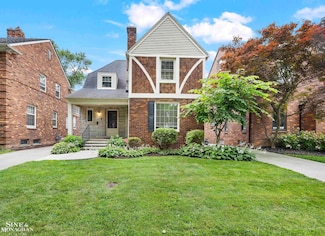 309 Merriweather Rd, Grosse Pointe Farms, MI 48236