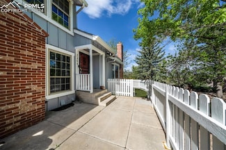 2464 Hatch Cir, Colorado Springs, CO 80918