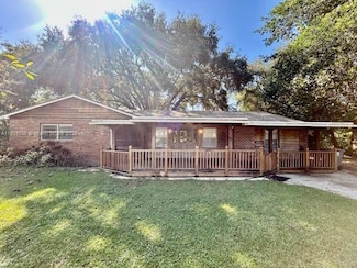 4556 Woodmere Ln, Lake Worth, FL 33463