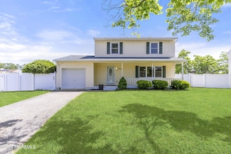 304 Pennington Ct, Toms River, NJ 08753