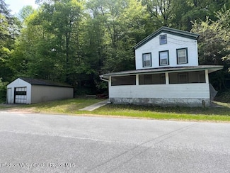 818 Cauterskill Rd, Catskill, NY 12414