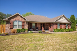 3113 N Raven Ln, Fayetteville, AR 72704