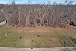 6378 Valley Ranch Dr, Valley View, OH 44125