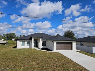 154 Patio St, Lehigh Acres, FL 33974