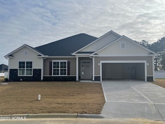 449 Seashore St, Grimesland, NC 27837