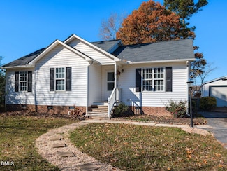 144 Yellow Stone Ln, Smithfield, NC 27577