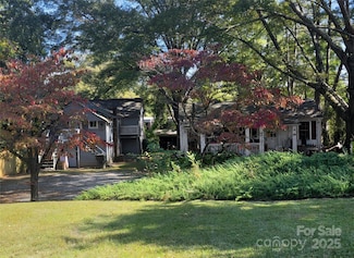 127 A/B & 129 S Mitchell St, Rutherfordton, NC 28139