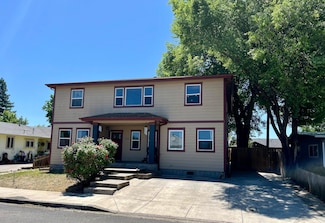 160 de Hague St, Medford, OR 97501