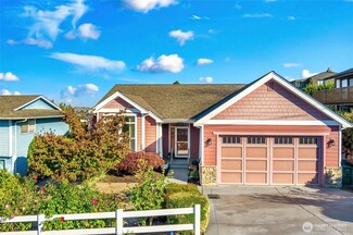 833 Walnut St, Edmonds, WA 98020