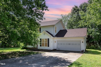 105 Hiddenwood Ct, Garner, NC 27529