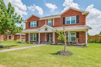 3820 Blossom Dr, Sachse, TX 75048