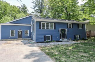 15 Belmont Dr, MerriMacK, NH 03054