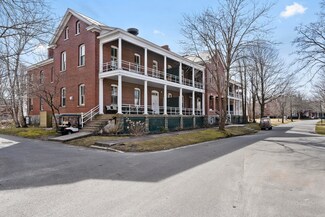 40 Mckinley Ct, Portland, ME 04109