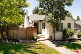 264 Robinson Rd, Pasadena, CA 91104