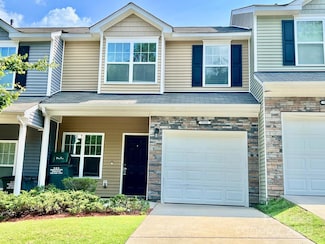 7111 Adare Mews Rd, Charlotte, NC 28217