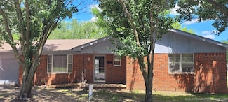 205 N Ash St, Bristow, OK 74010