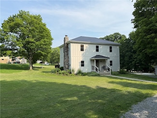 102 Green Vista Dr, Pittsburgh, PA 15237