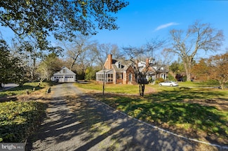 7908 W Boulevard Dr, Alexandria, VA 22308