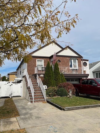 523 E Harrison St, Long Beach, NY 11561