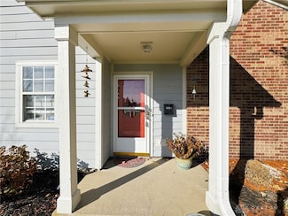 6694 Wareham Ct, Dayton, OH 45459