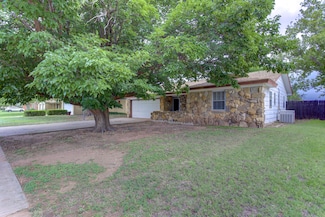 4824 53rd St, Lubbock, TX 79414