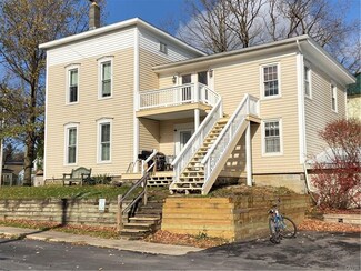 20 Bridge St, Pulaski, NY 13142