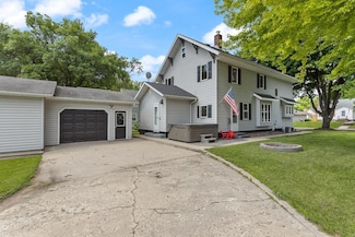 205 Pine St, Lucan, MN 56255
