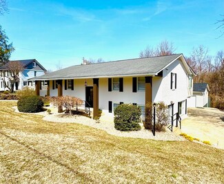 320 Bellefonte Princess Rd, Ashland, KY 41101