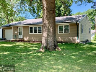 608 N Chestnut St, Creston, IA 50801
