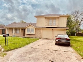 14 Richards Courts, La Marque, TX 77568