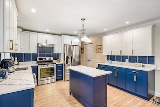 6476 4th Ln, Vero Beach, FL 32968