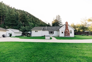 215 Recreation Rd, Wolf Creek, MT 59648