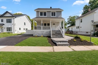 240 Berry St, Hackensack, NJ 07601