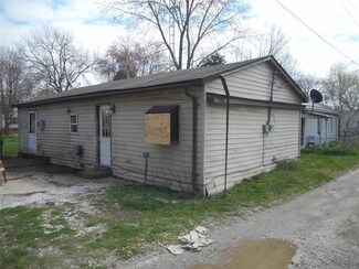 1812 N 27th St, Terre Haute, IN 47804