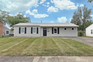 513 Kristine Ln, Franklin, OH 45005