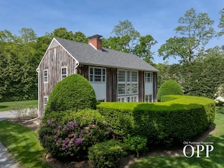 11 Bond Ln, Brookhaven, NY 11719