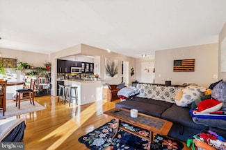 5904 Mount Eagle Dr Unit 505, Alexandria, VA 22303