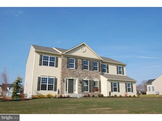 52 Forage Dr, Mickleton, NJ 08056