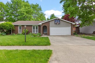 1617 Harrington Dr, Champaign, IL 61821