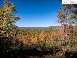 255 Red Cedar Rd, Deep Gap, NC 28618