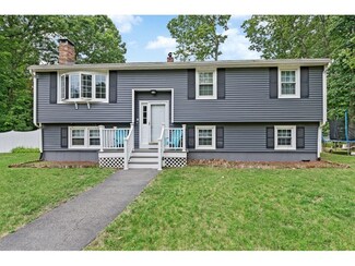 8 Oak St, Wilmington, MA 01887