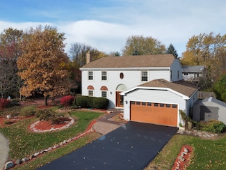 1155 Hanover Dr, Batavia, IL 60510