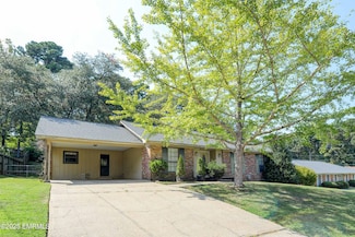 6233 14th Ave, Meridian, MS 39305